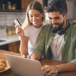 couple shopping online