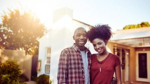 couple illustrating a VA loan refinance